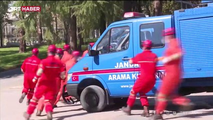 Download Video: İstanbul depremi için 42 bin 622 arama kurtarma personeli hazır bekliyor