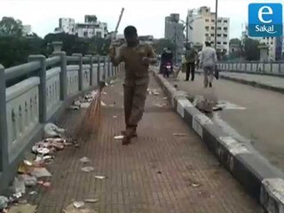 विसर्जन मिरवणूकीनंतर पुणे शहर चकाचक करण्यास सुरवात