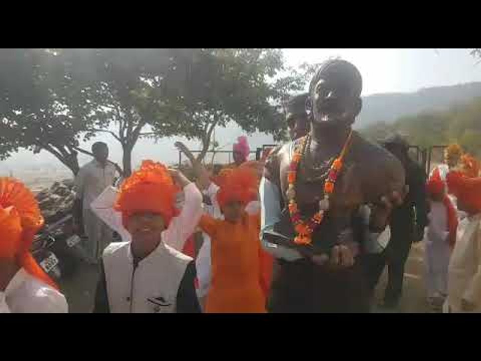 पेरेंटस स्कूलच्या विद्यार्थ्यांनी छत्रपती शिवाज...