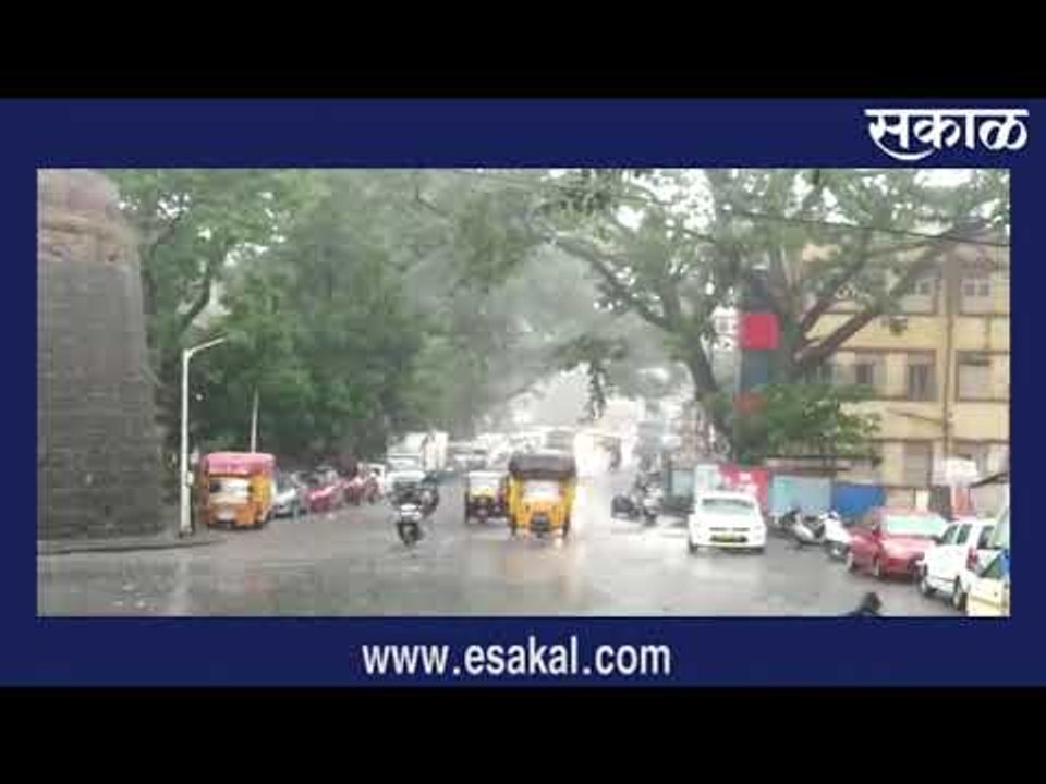 पुण्यात वीजांच्या कडकडाटासह मुसळधार पाऊस |  Sakal Media | Pune Rain