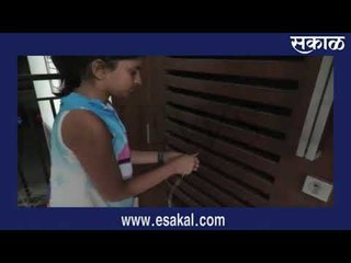 'रद्दीतून सद्दी' या अभिनव उपक्रमातून 'मैत्री' संस्थेसाठी आर्थिक मदत | Sakal Media |