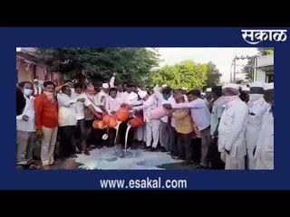 दूध अंदोलन नगर जिल्ह्यात कुठे काय पहा