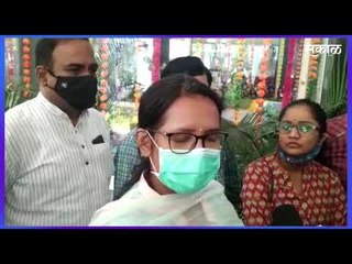 केंद्रातील मंत्र्यांनी भालेराव यांच्या कविता ऐकाव्यात; वर्षा गायकवाड यांची टीका | Pune | Sakal |