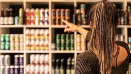 Genelgede yasak olmadığını belirten esnaf, tam kapanmada alkol satmakta ısrarcı