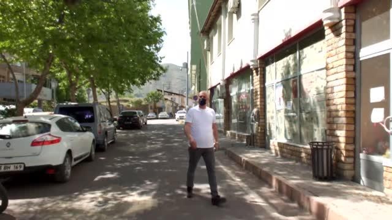 Keban'da ihtiyaç sahibi ailelere ramazan yardımı ulaştırılıyor