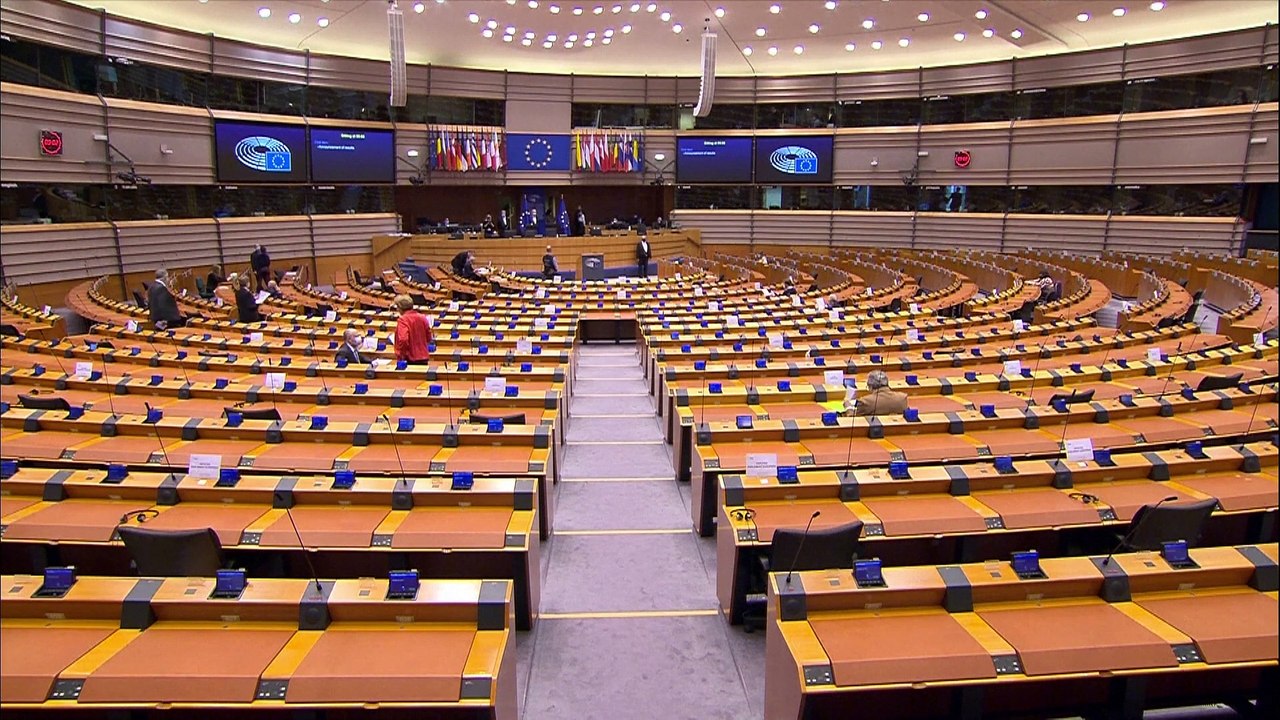 Bald freies Reisen für Geimpfte? EU-Parlament stimmt für 'Covid-19-Zertifikat'