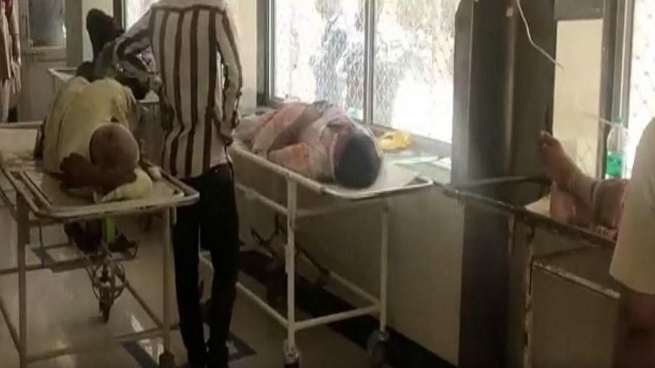 Bikaner: Patients yearning for oxygen in PBM hospital!