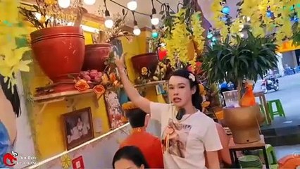Thánh gỏi đu đủ Ty Thy khoe bảo tàng cối từ khi mới vào nghề