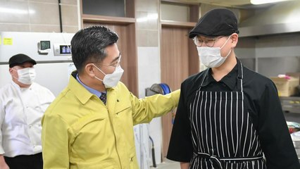 '급식 논란 사과' 서욱 국방장관, 현장 점검..."장병을 아들처럼 생각해야" / YTN