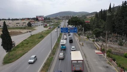 "Tam kapanma" öncesi tatil merkezleri güzergahında kilometrelerce araç kuyruğu oluştu