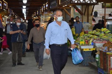 ELAZIĞ'DA 'TAM KAPANMA' ÖNCESİ ALIŞVERİŞ YOĞUNLUĞU