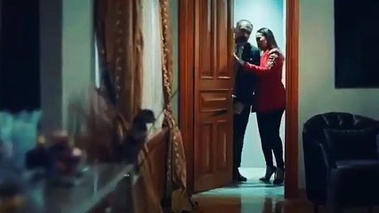 Hülya Avşar’ın tokadıyla çene kemiği çıkan Ertuğrul Postoğlu o sahneyi anlattı