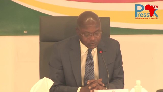 S'il n’avait pas ce parrainage on aurait assisté selon les estimations à 139 candidatures , réplique le porte parole du Gouvernement