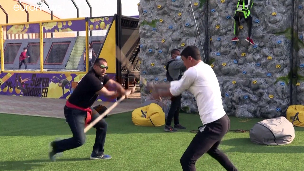 مصريون يسعون لنقل فن التحطيب القتالي من خانة التراث إلى الأولمبياد