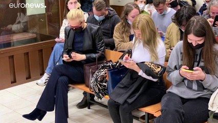 Alexei Navalny torna in aula: dimagrito e irriconoscibile. Nuove accuse per il dissidente