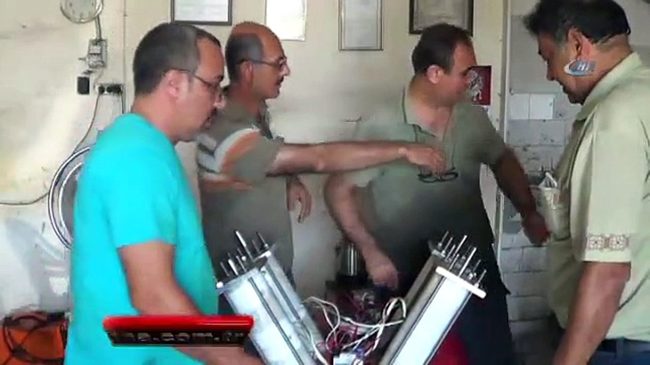 Dört arkadaş kendi elektriğini üreten motor icat etti