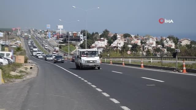 Kapanmaya saatler kala akın akın geliyorlar