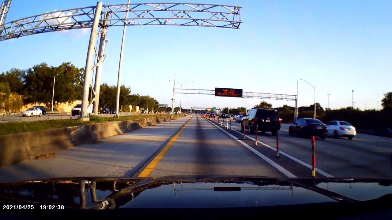 Car Cutting into Lane Creates Close Call On Highway
