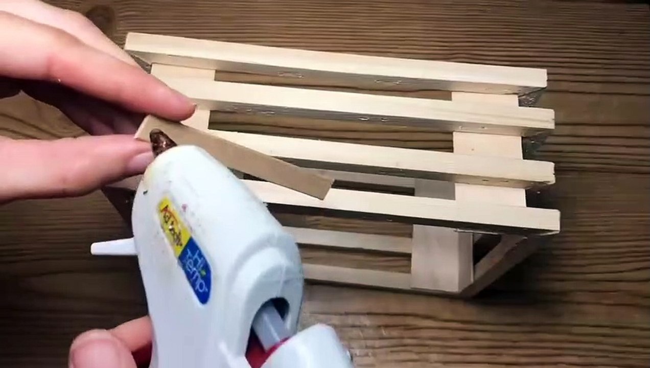 Diy Dollar Tree Farmhouse Wood Wagon - Farmhouse Rustic Room Decor