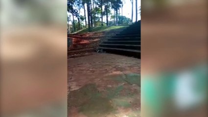 Acúmulo de lixo e falta de manutenção geram reclamações de frequentadores da Praça do Country