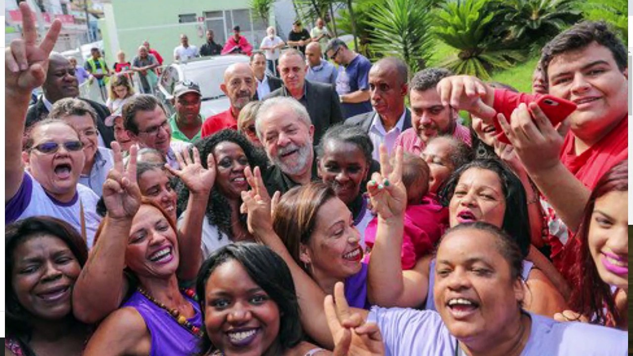 Paulo Guedes não quer filho de porteiro na universidade