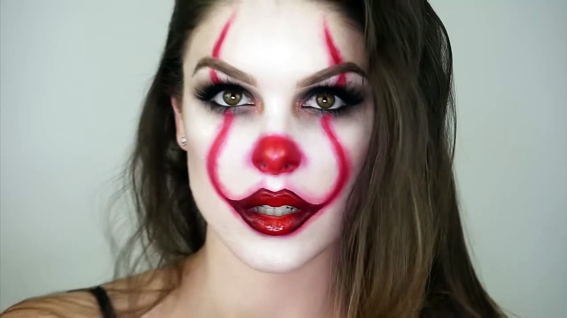 Easy Cute Clown Makeup Tutorial for Halloween