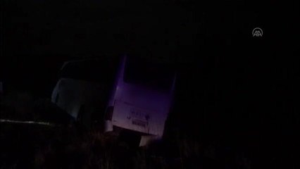 Yolcu otobüsü şarampole düştü: 2 yaralı