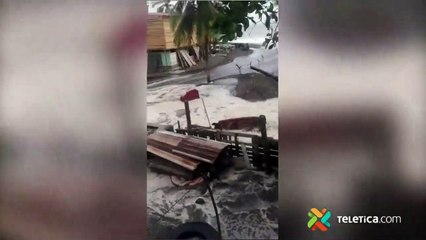 tn7-Casas son alcanzadas nuevamente por las olas del mar en Caldera-290421