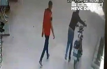 Motosiklet hırsızları yakayı ele verdi