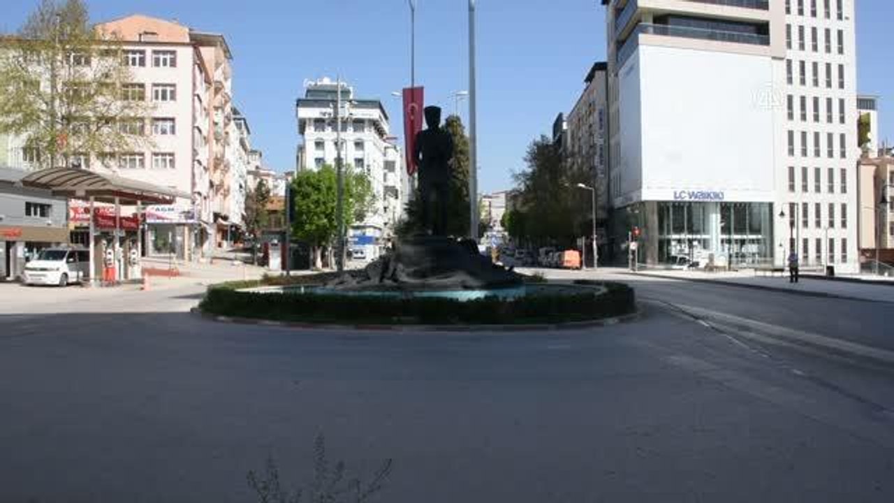 "Tam kapanma" tedbirlerine uyuluyor