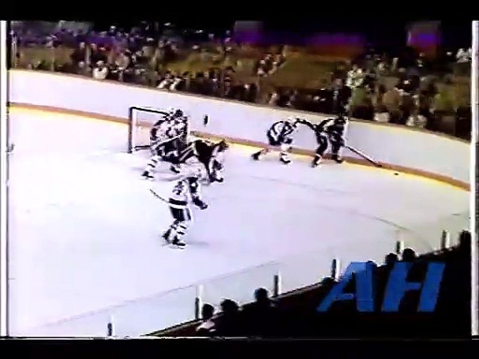 Nhl Mar. 3, 1986 Brad Maxwell,Tor V Scott Arniel,Wpg Toronto Maple Leafs Winnipeg Jets