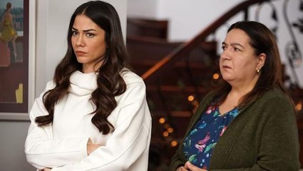 50 yaşındaki oyuncu Hülya Duyar, kıvrak dans videosuyla sevenlerinden alkış topladı