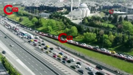 Tam kapanmanın ilk gününde trafikte uzun kuyruklar oluştu