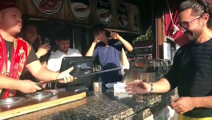 Aamir Khan'ın Maraş dondurmacısıyla imtihanı