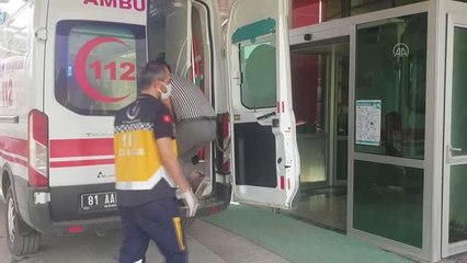 Evin deposunda çıkan yangında dumandan etkilenen 3 kişi hastaneye kaldırıldı