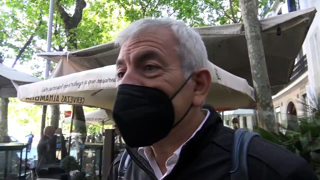 Carlos Sobera se pronuncia sobre el la guerra entre Rocío Flores y Rocío Carrasco