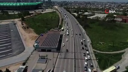 Görüntüler Bursa’dan... Kuyruğun sonu görünmüyor