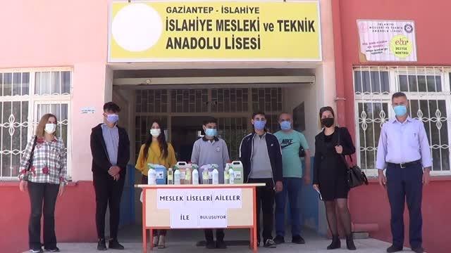 GAZİANTEP - Meslek lisesi öğrencilerinden ihtiyaç sahibi aileler ve esnafa temizlik malzemesi desteği