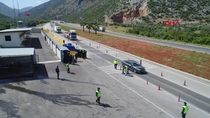 Antalya'da kontrol noktaları sakin