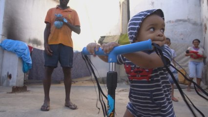 Families mourn as Brazil hits 400,000 COVID deaths