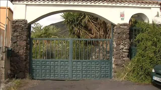 Los vecinos vieron a Tomás, el padre de las niñas de Tenerife, jugando con ellas el día de su desaparición