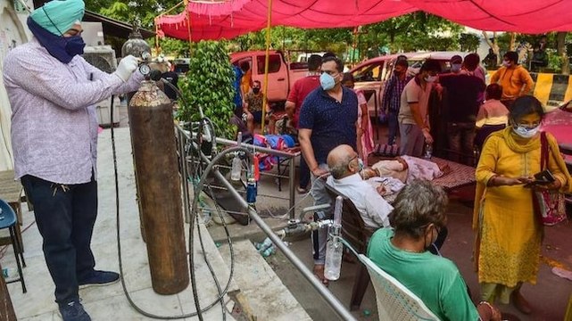 Ground report: Second wave chokes India's healthcare system, Oxygen langar in NCR Gurudwara