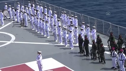 Endonezya'da denizaltı kazasında hayatını kaybedenler için tören düzenlendi