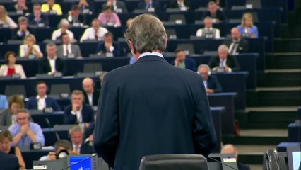 موسكو تفرض عقوبات على ثمانية مسؤولين أوروبيين