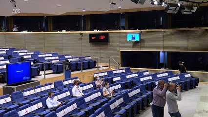 UE acusa Apple de concorrência desleal