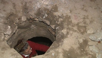 Beyoğlu’nda belediye çukuru tuzağına düştü