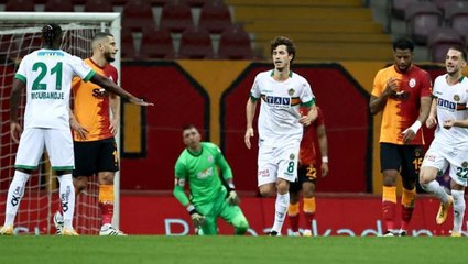 Beşiktaş, Galatasaray ve Fenerbahçe'nin de istediği Salih Uçan'la 10 milyon TL'den 3 yıllık anlaşma sağladı
