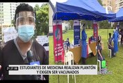 Estudiantes de medicina realizaron plantón y exigen ser vacunados