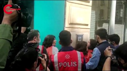 Taksim'e çıkmak isteyenlere sert müdahale