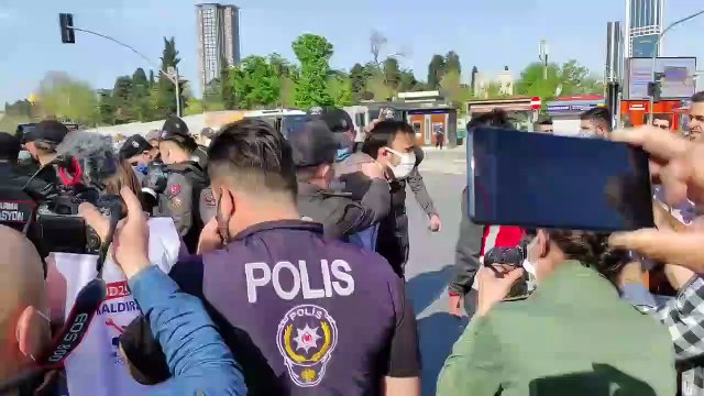 1 Mayıs gerginliği! Yürüyüş yapmak isteyen gruplar gözaltına alındı